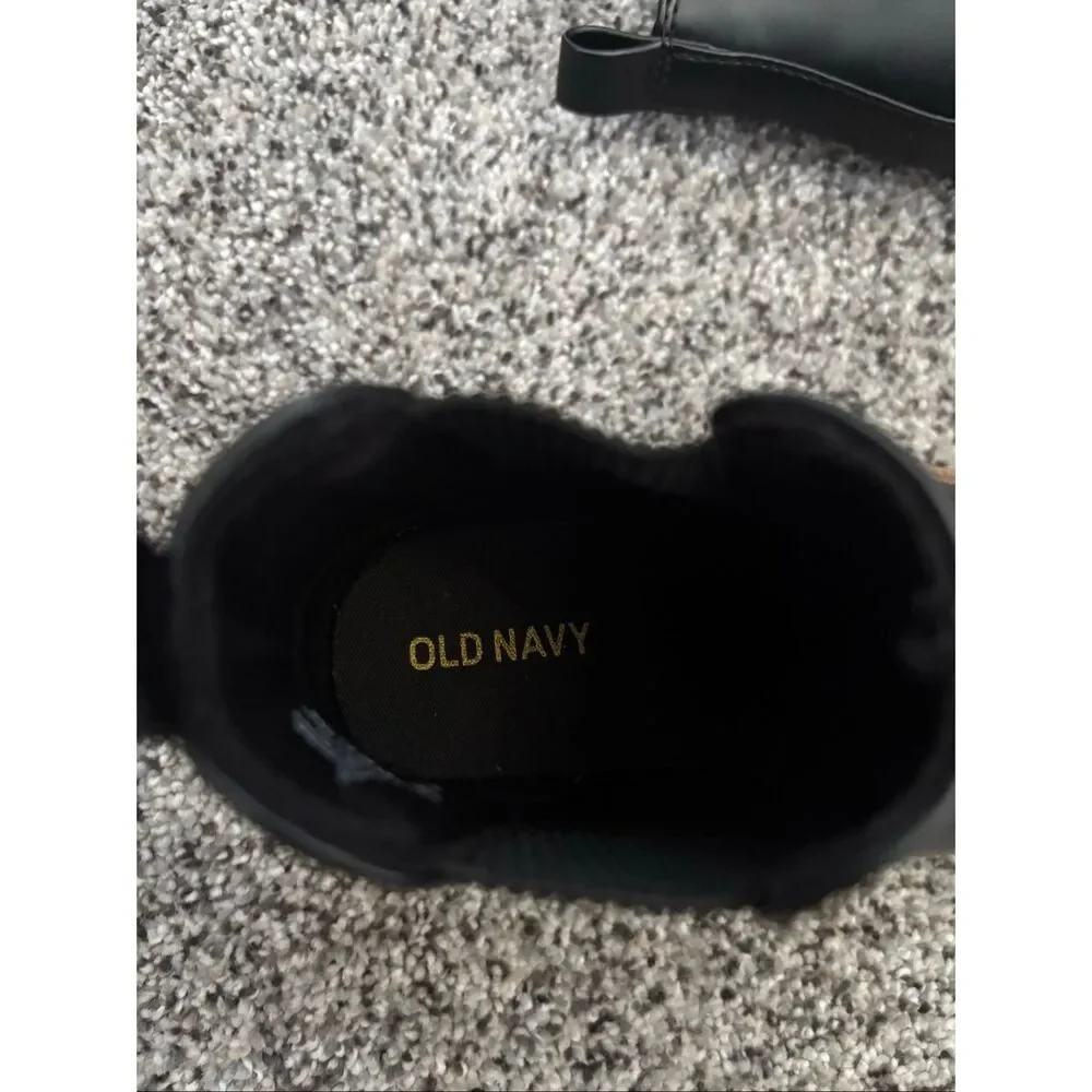 ❤️Old Navy Toddler Chelsea Boots Sz8